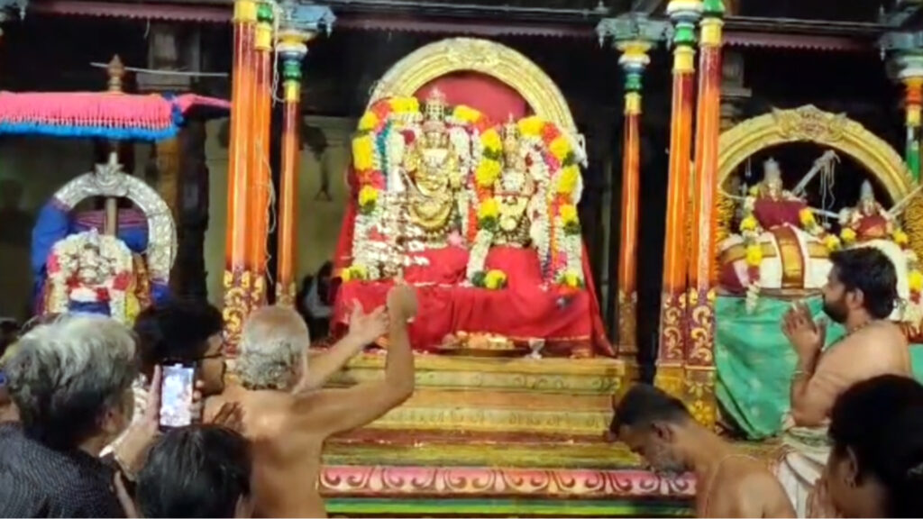 திருவண்ணாமலை- ஆணி பிரம்மோற்சவ 4-ஆம் நாள்; வெள்ளி கவச அலங்காரத்தில் விநாயகர் வீதியுலா! 002 koilkal