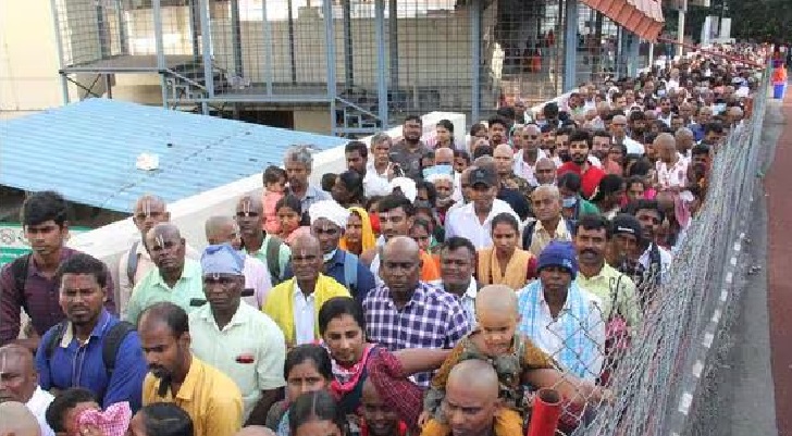 திருப்பதியில் அலைமோதும் பக்தர்கள் கூட்டம் ... 24 மணி நேரம் காத்திருப்பு 1 Tirupathi