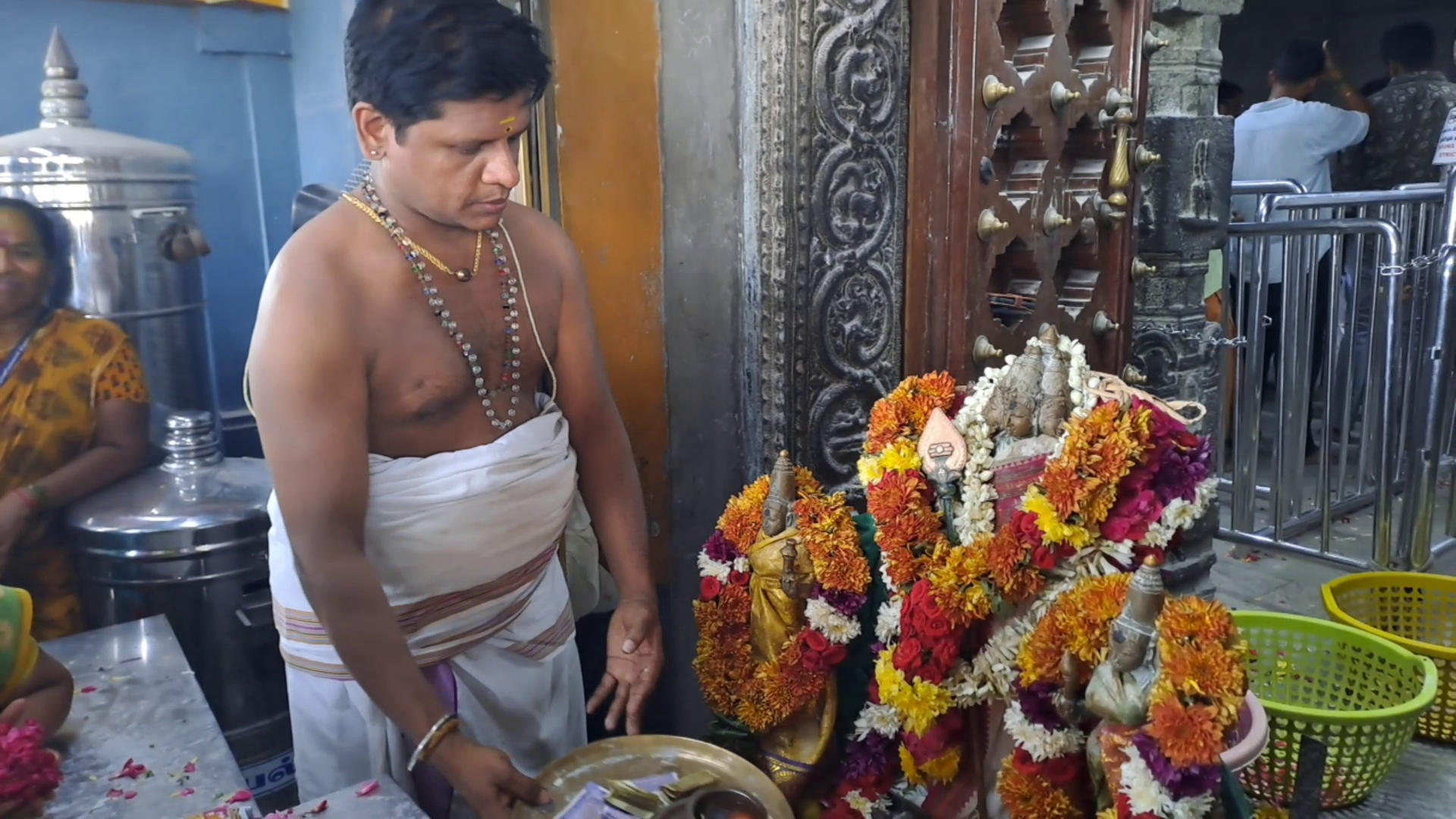 புதிய வீடு, திருமணம், தொழில் வெற்றி... சிறுவாபுரி முருகனை தரிசிக்க அலைமோதிய பக்தர்கள்! 1 vlcsnap 2026 07 07 16h28m30s503