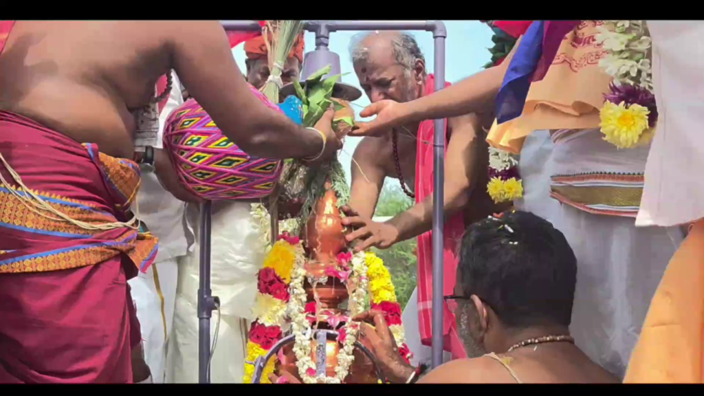 அரக்கோணம் சாணாத்தி அம்மன் கோயில் கும்பாபிஷேகம்: திரளான பக்தர்கள் சாமி தரிசனம்! vlcsnap 2026 07 20 06h43m15s694